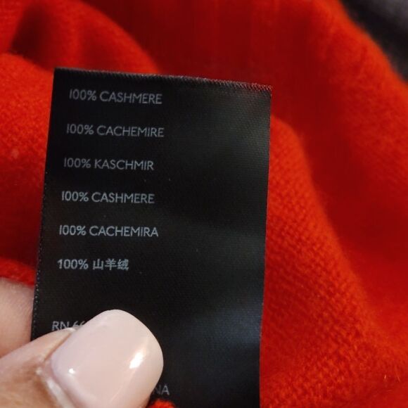 Anthropology red 100% cashmere sweater(small hole dime next to it) - Picture 7 of 7